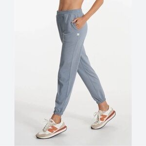 Vuori Boyfriend Joggers ~ Slate Gray